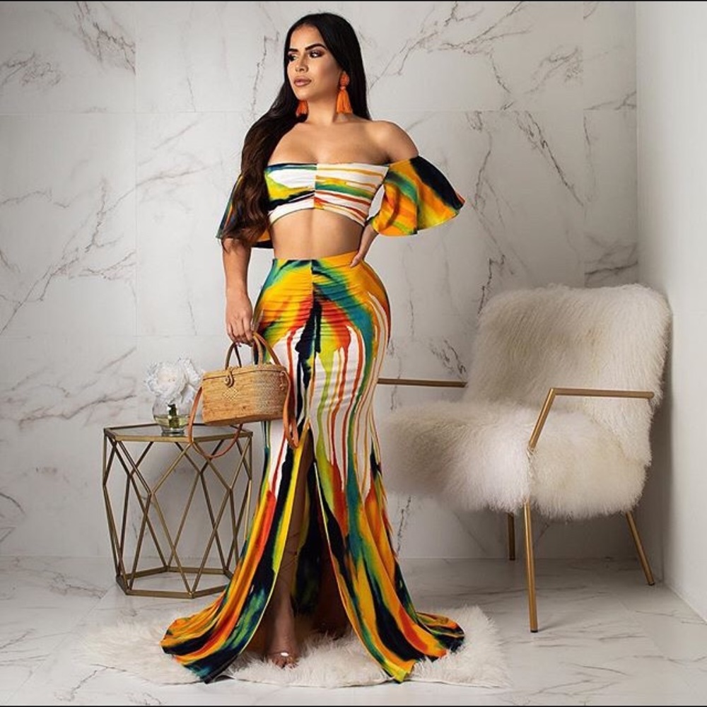 Two piece skirt set